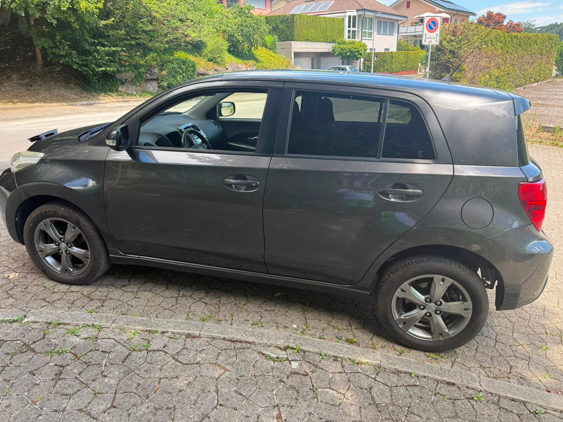 TOYOTA UrbanCruiser 1.4 D-4D Linea Terra 4WD-image-2