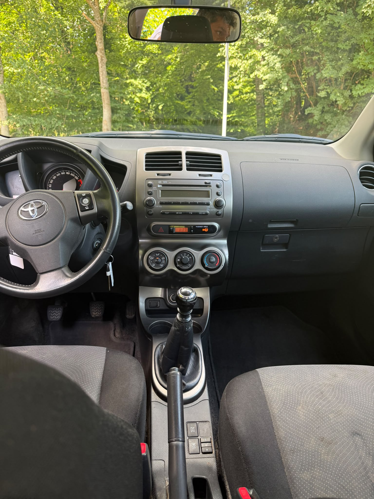TOYOTA UrbanCruiser 1.4 D-4D Linea Terra 4WD-image-8
