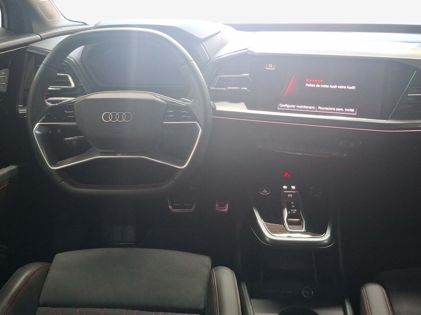 AUDI Q4 e-tron 45 Edition Swiss Ski quattro-image-9