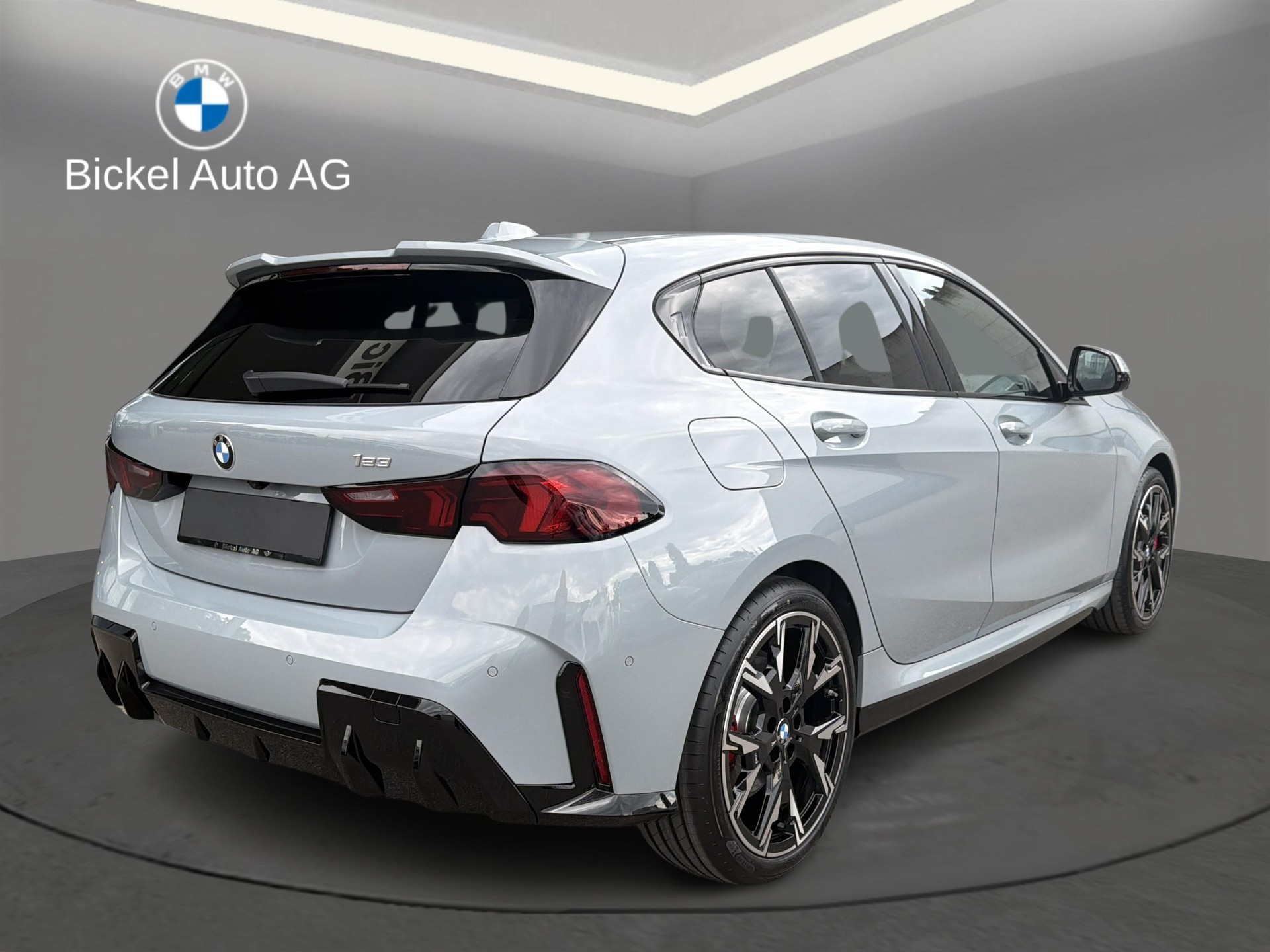 BMW 123 xDrive M Sport Pro St-showroom-element-1