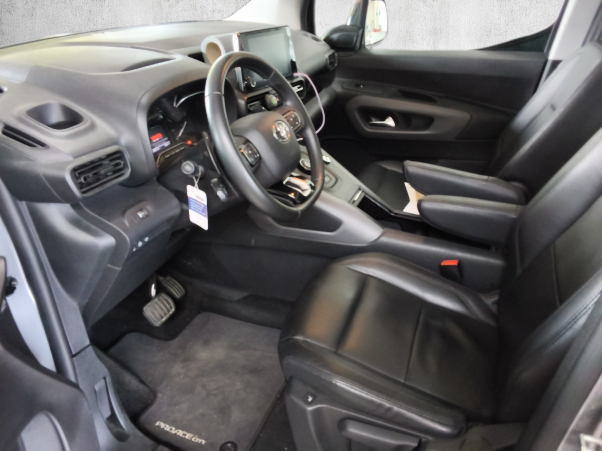 TOYOTA Proace City Verso 1.5 Trend Medium Automatik-image-8