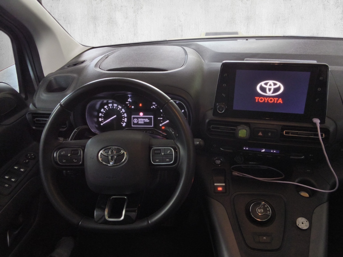 TOYOTA Proace City Verso 1.5 Trend Medium Automatik-image-12