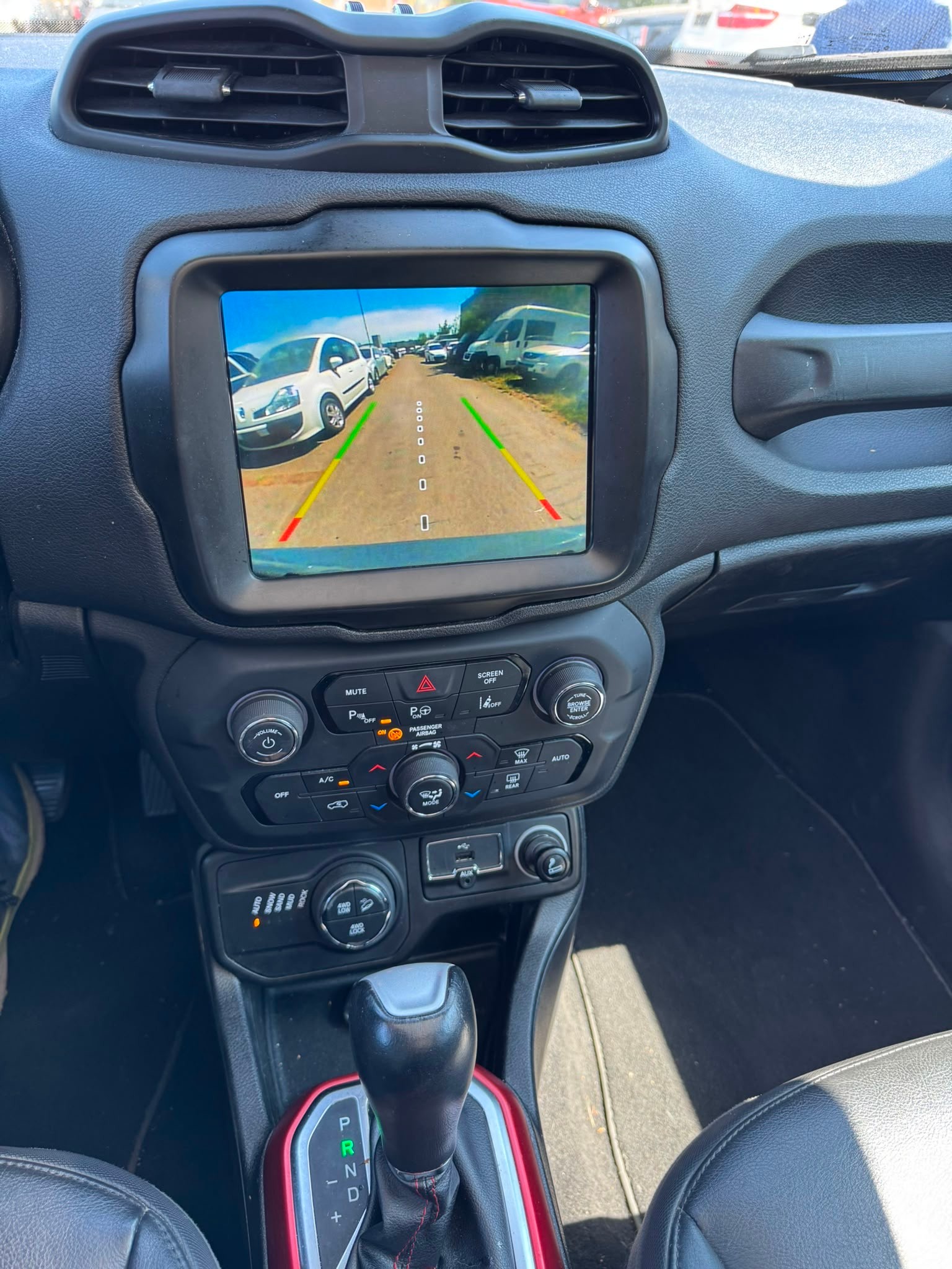 JEEP Renegade 2.0 CRD Trailhawk AWD + Low Range 9ATX-image-10