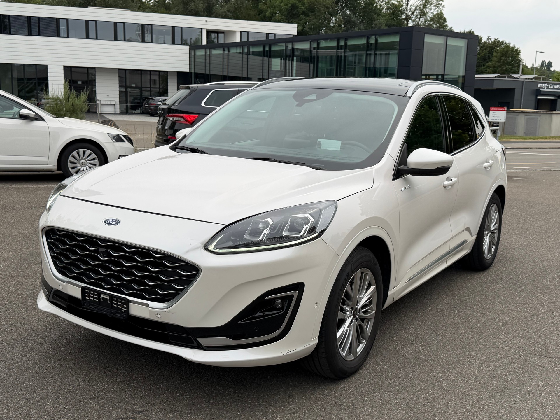 FORD Kuga 2.0 TDCi EcoBlue Vignale 4WD Automat-image-0