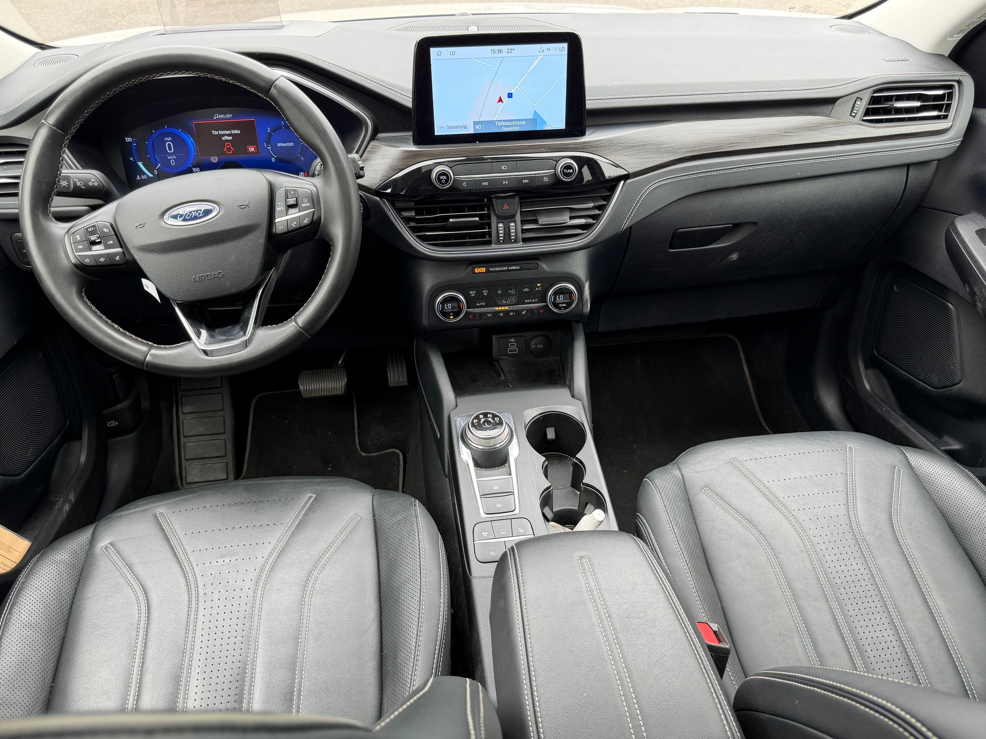 FORD Kuga 2.0 TDCi EcoBlue Vignale 4WD Automat-image-12