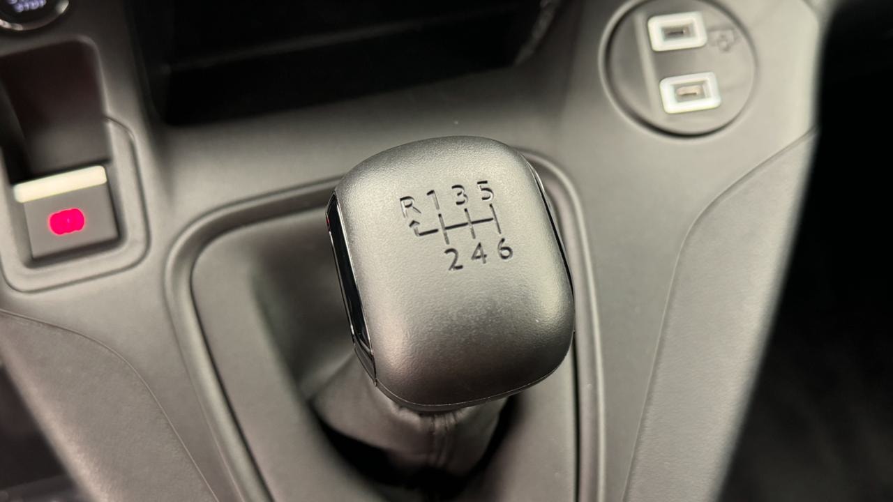 OPEL Combo XL 1.5 GS-image-10