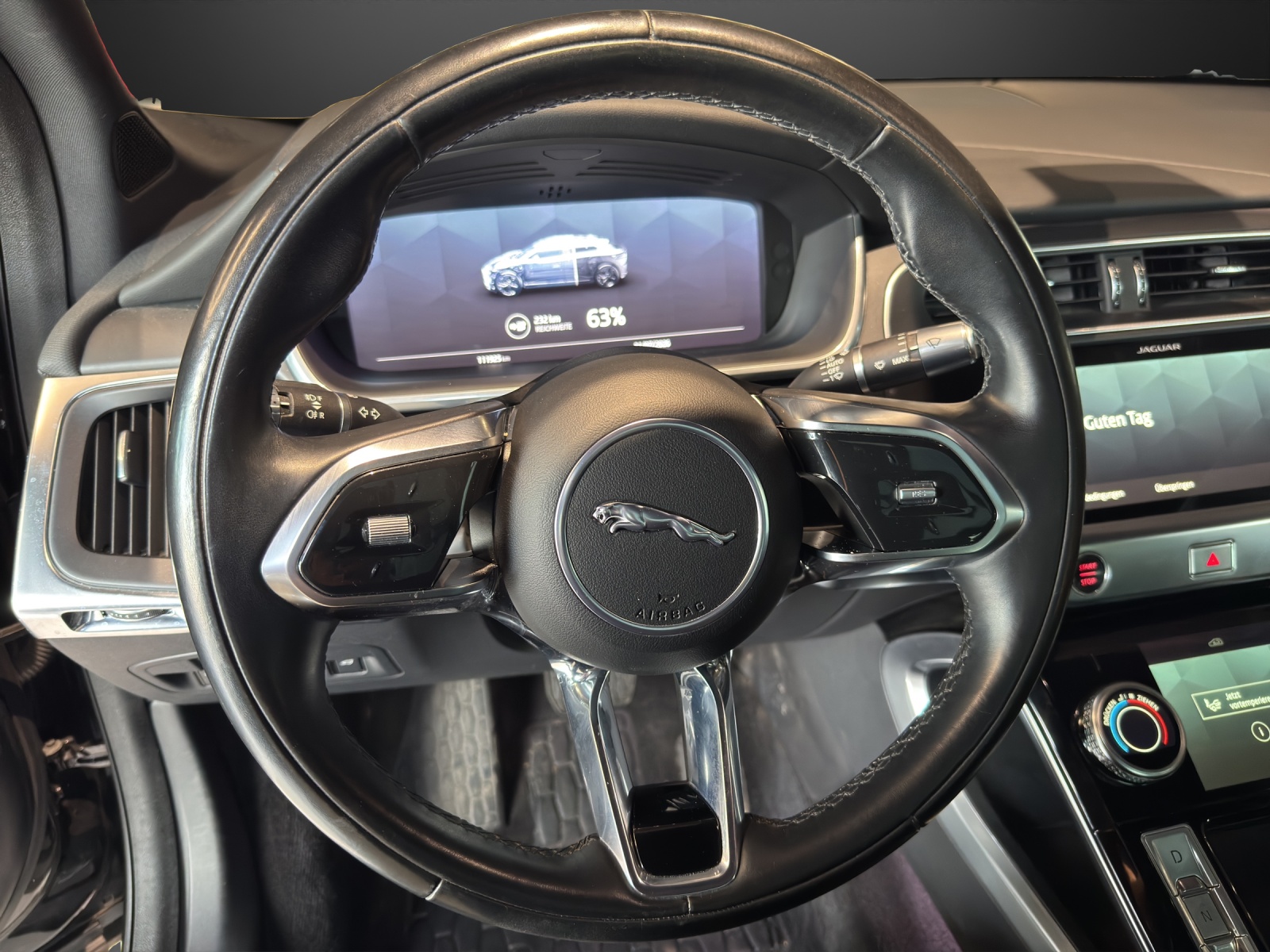JAGUAR I-Pace EV400 HSE AWD-image-3