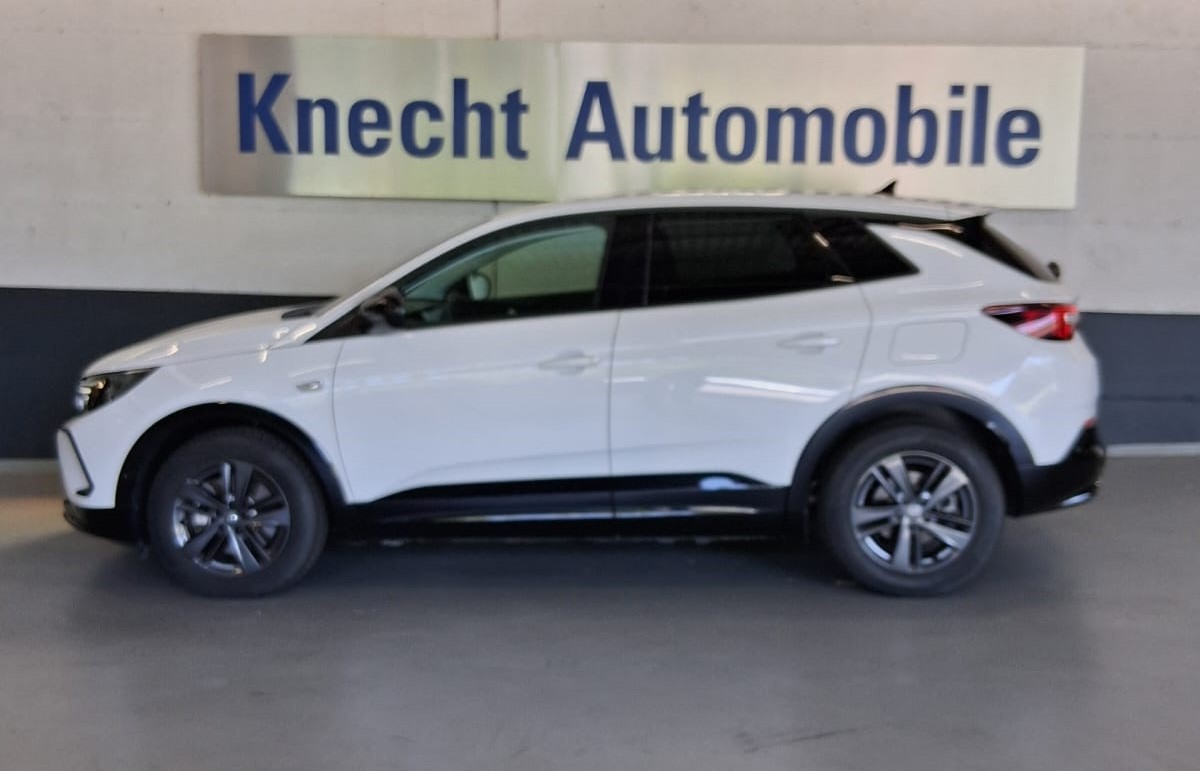 OPEL Grandland 1.6 Hybrid GS Line Automatik-image-0