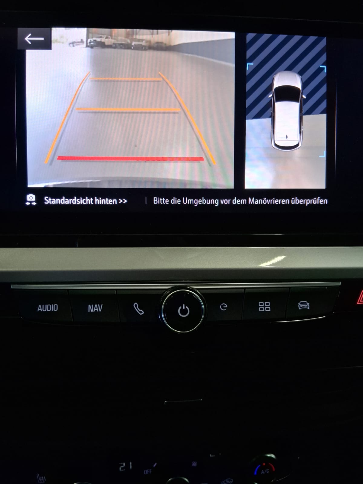OPEL Grandland 1.6 Hybrid GS Line Automatik-image-19