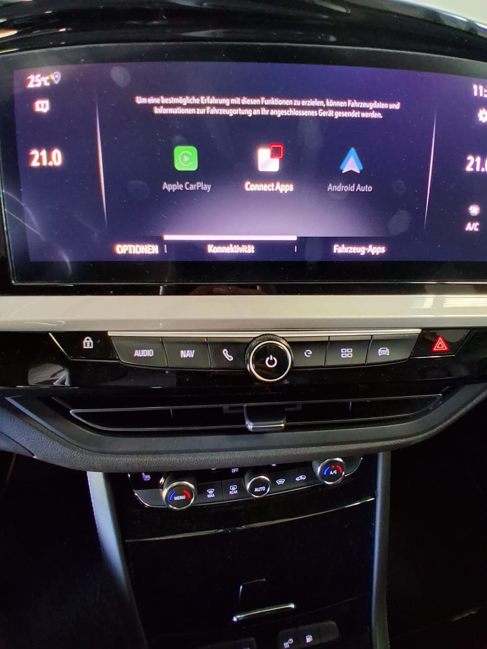 OPEL Grandland 1.6 Hybrid GS Line Automatik-image-17