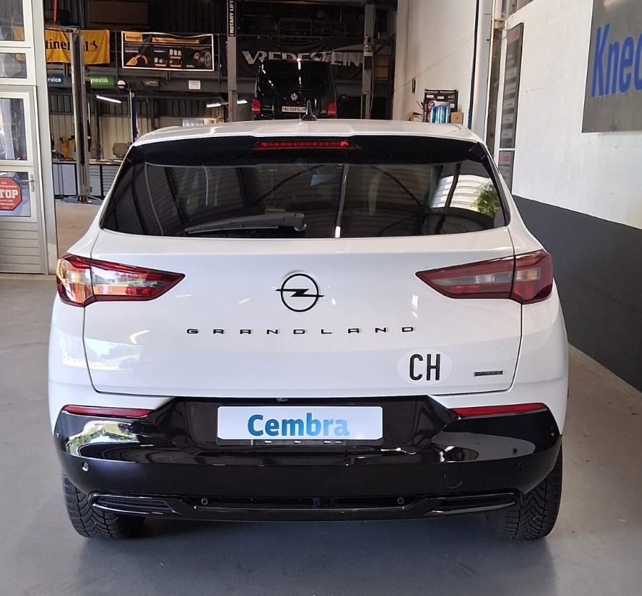 OPEL Grandland 1.6 Hybrid GS Line Automatik-image-4