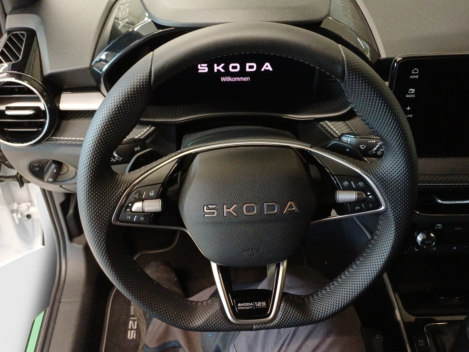 SKODA Fabia 1.5 TSI Motorsport DSG-image-9