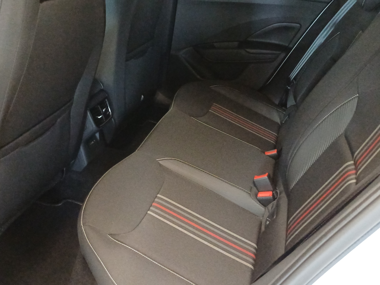 SKODA Fabia 1.5 TSI Motorsport DSG-image-11