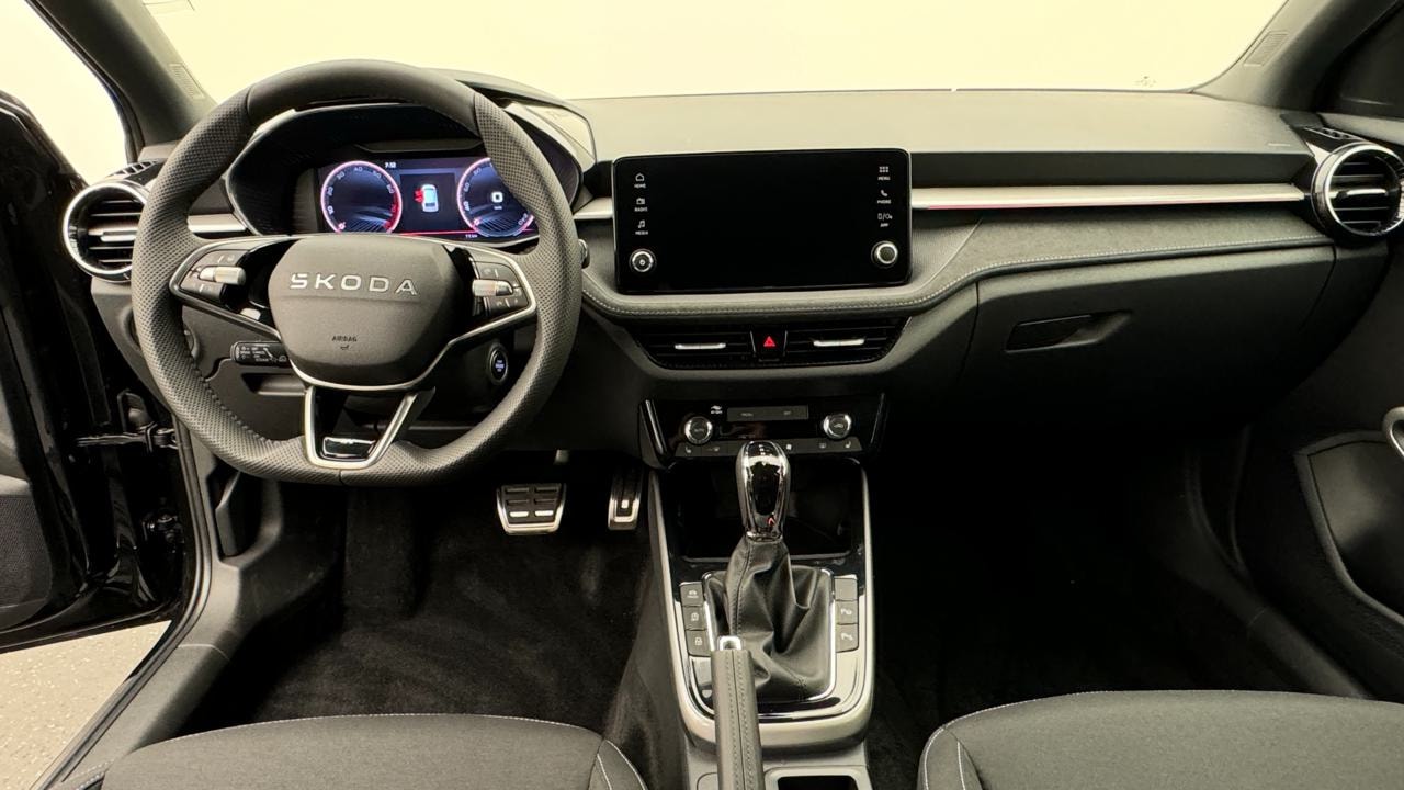 SKODA Fabia 1.5 TSI Monte Carlo DSG-image-5