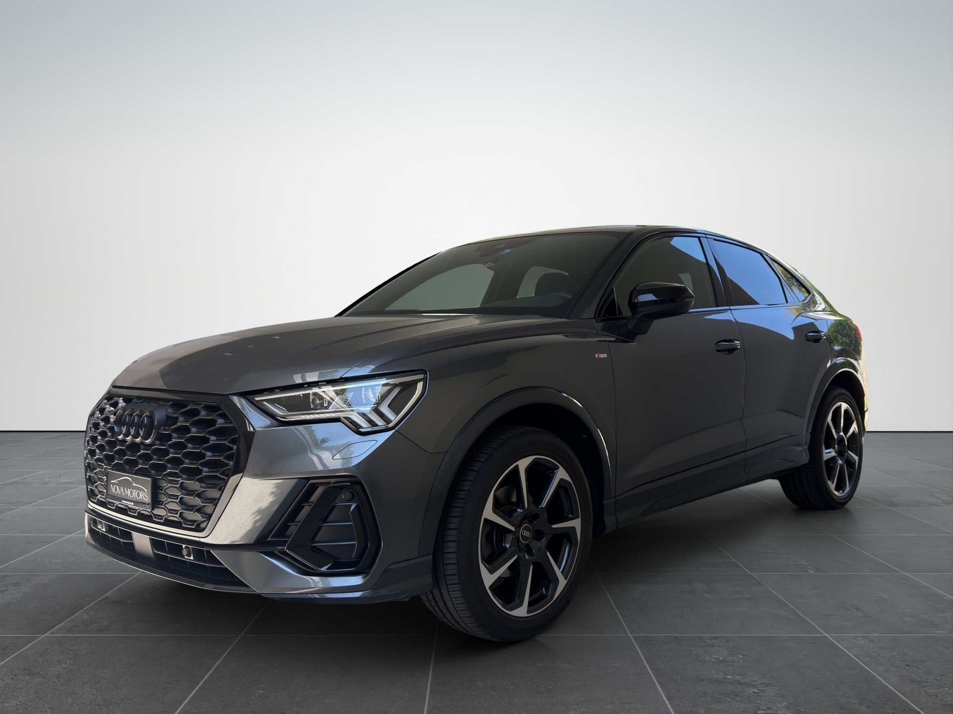 AUDI Q3 Sportback 35 TFSI S line Attraction S-tronic-image-0