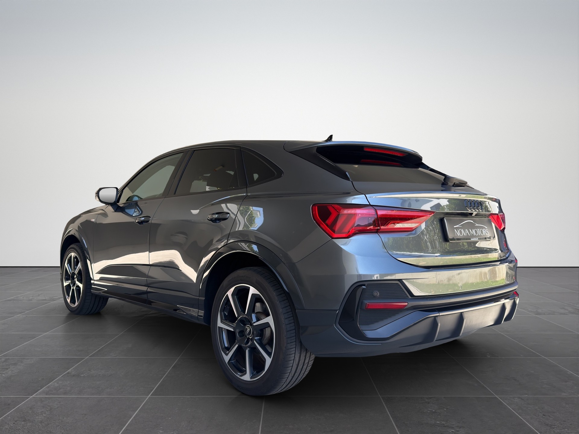 AUDI Q3 Sportback 35 TFSI S line Attraction S-tronic-image-3