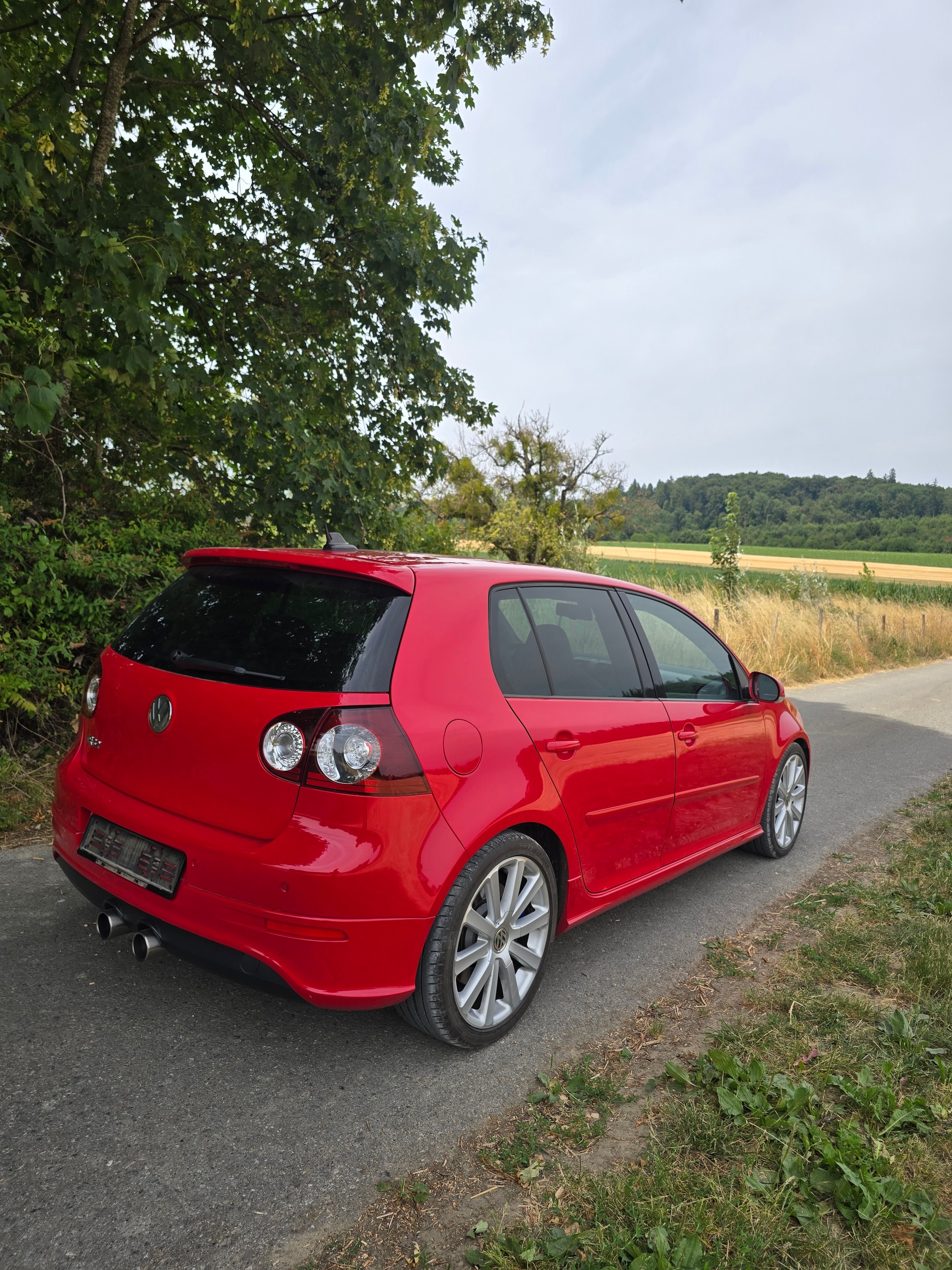 VW Golf R32 4Motion-image-4