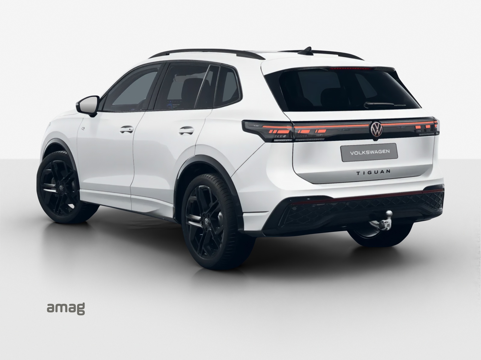 VW Tiguan 2.0 TSI DSG R-Line Plus 4Motion-image-2