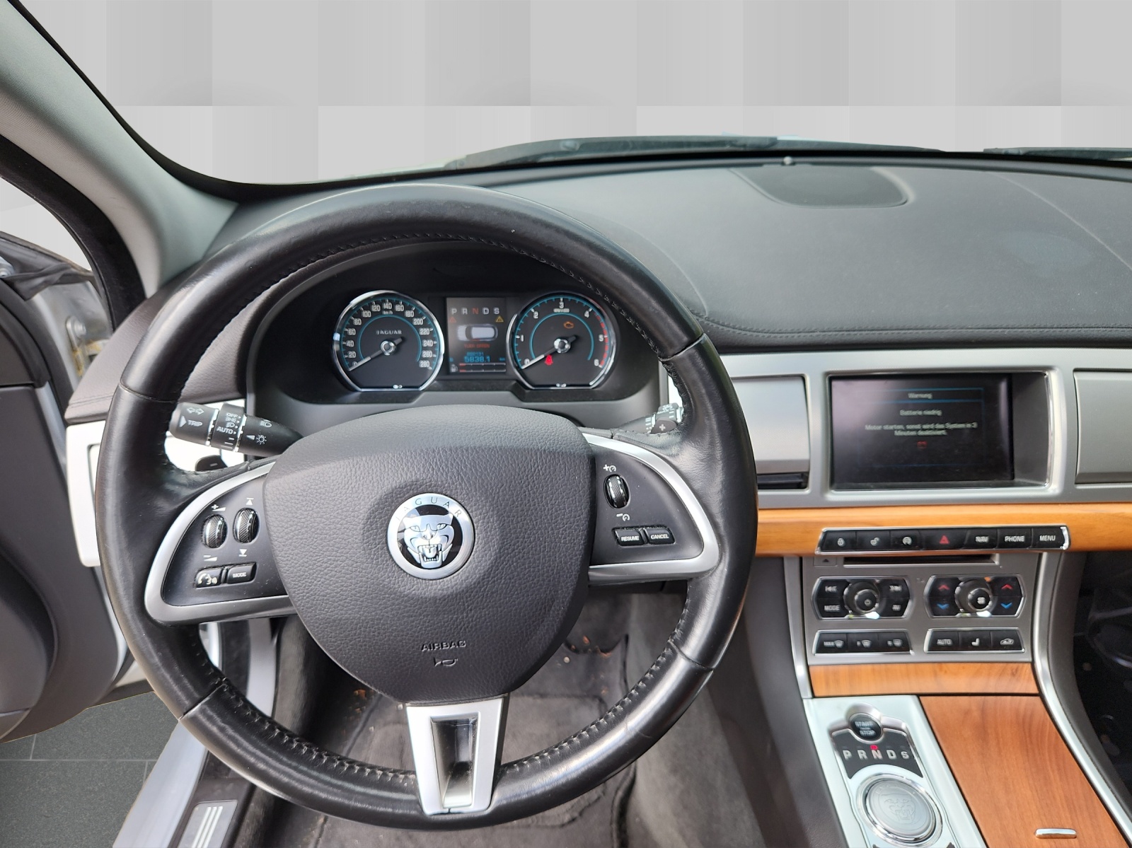 JAGUAR XF Sportbrake 2.2d Luxury-image-9