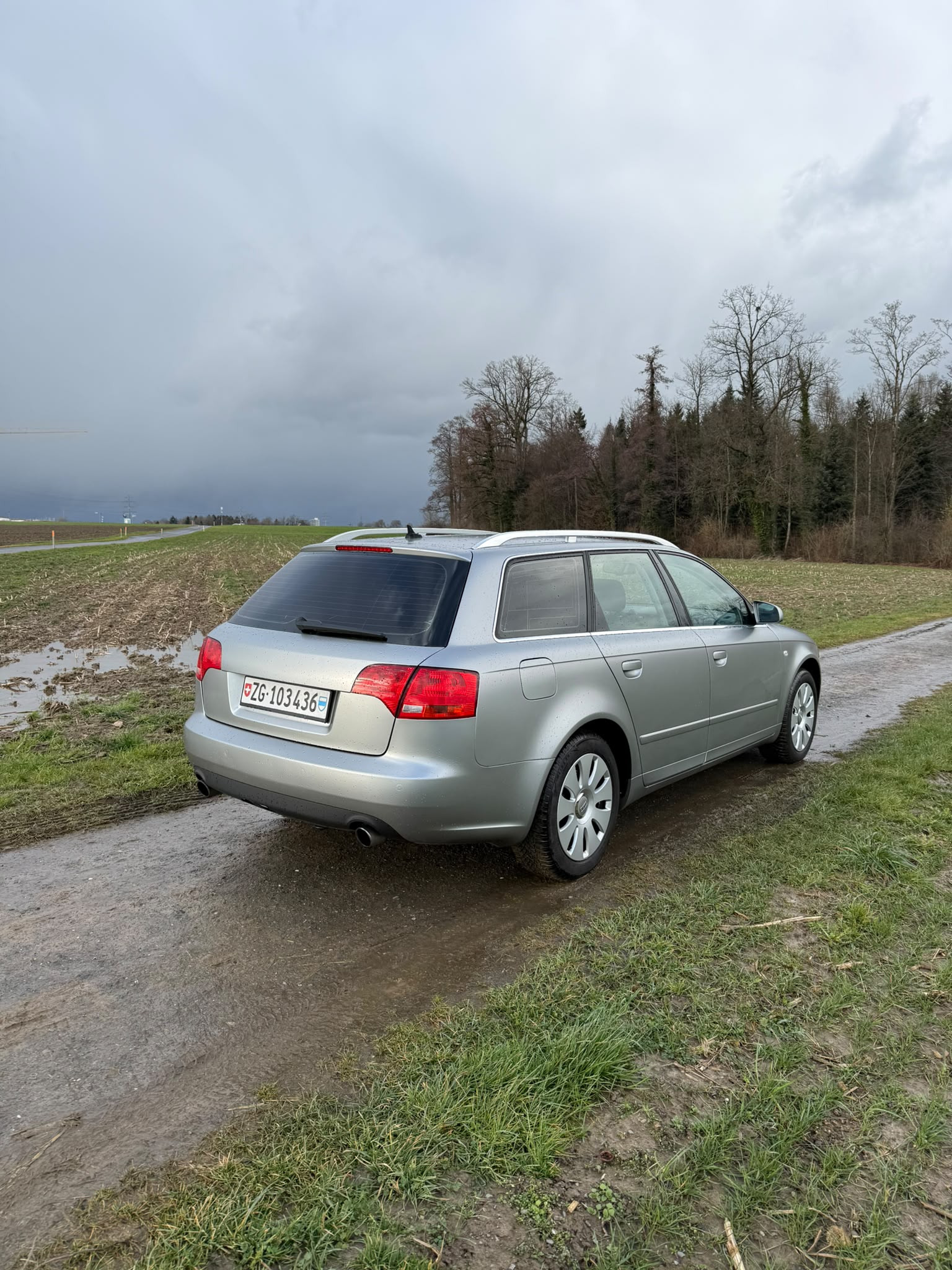 AUDI A4 Avant 2.0 Turbo FSI-image-3