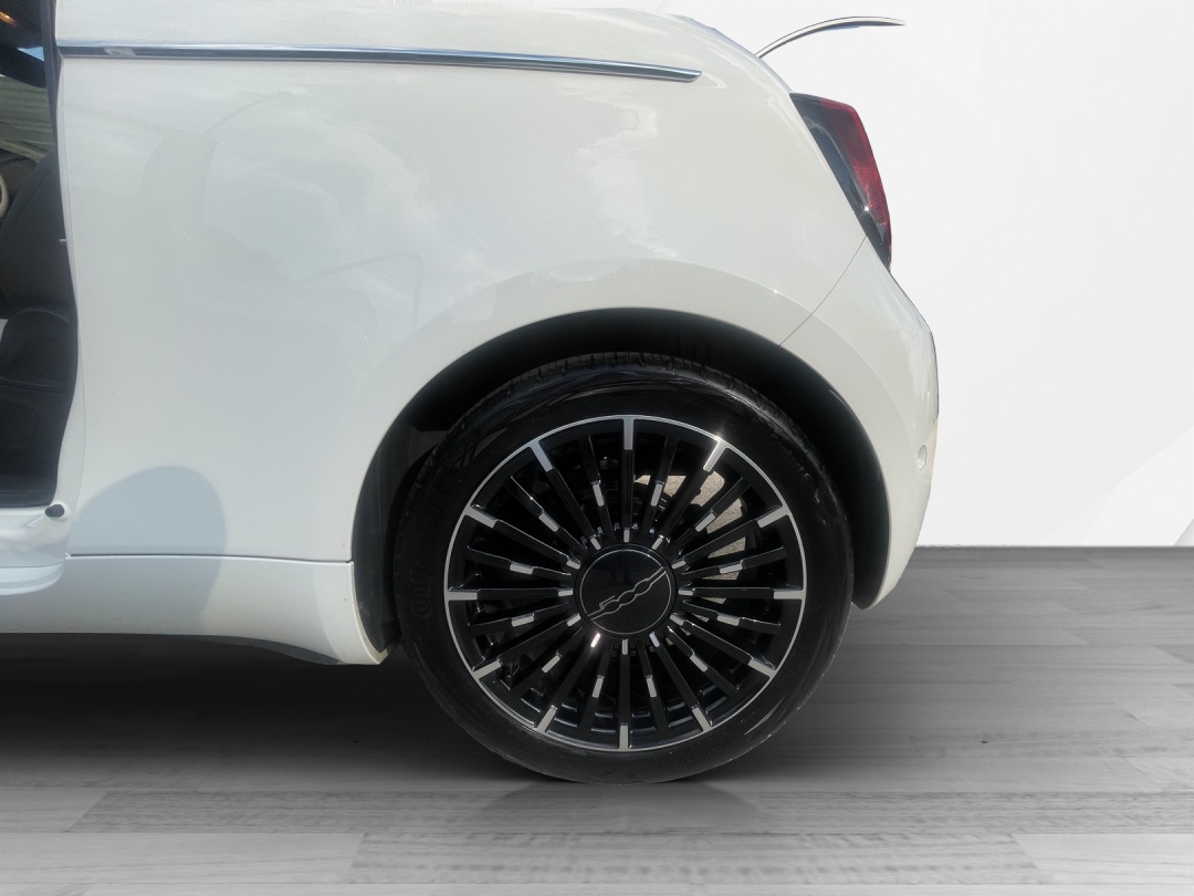 FIAT 500 C electric 87 kW Cult Edition-image-15