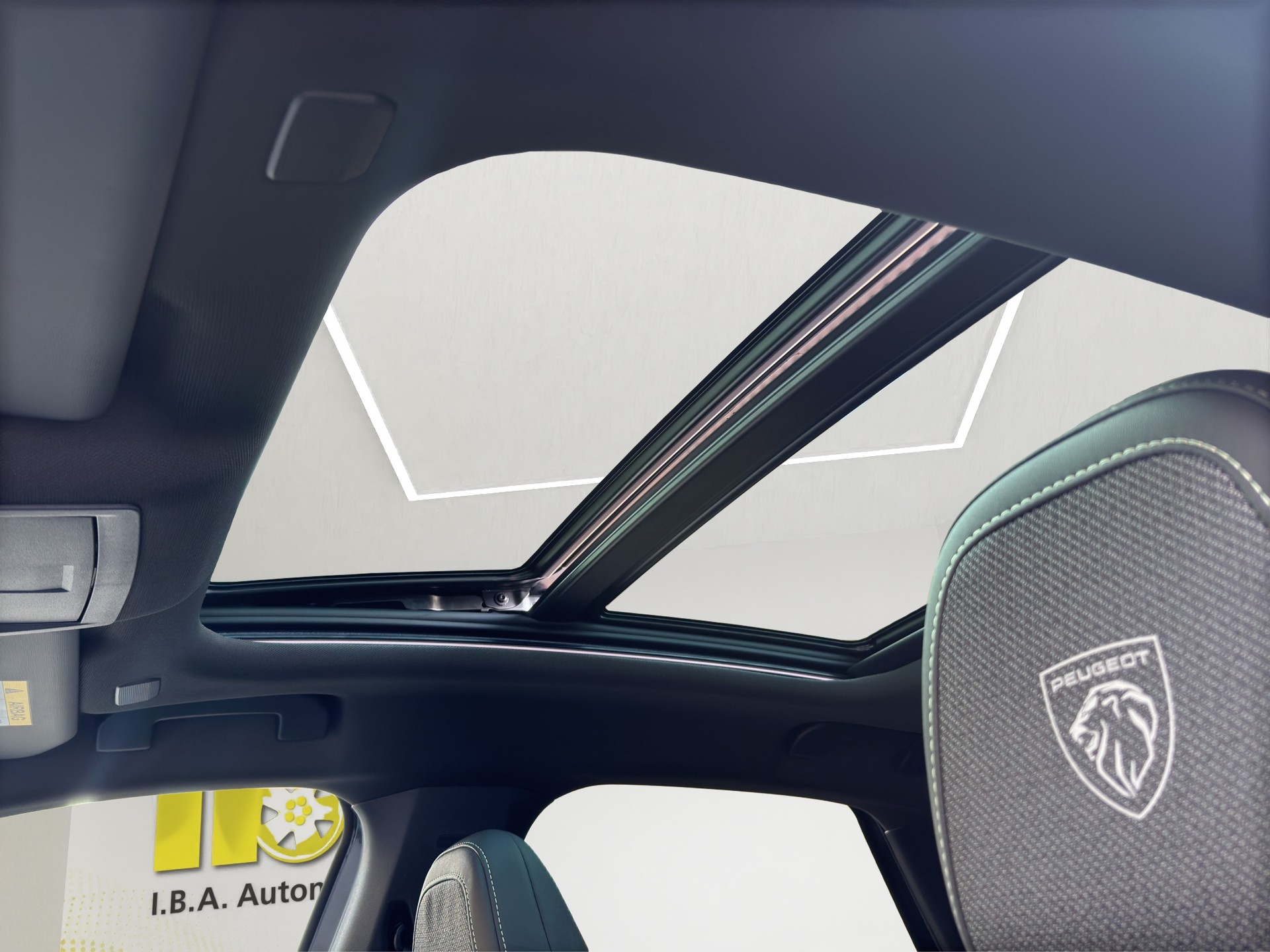 PEUGEOT 3008 145 e-DCS GT Aut.-image-14