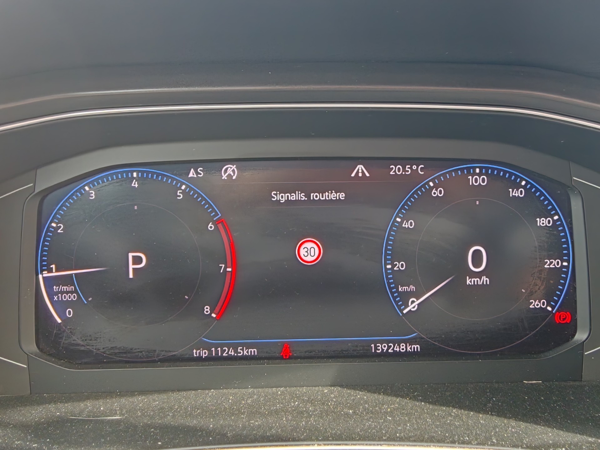 VW T-Roc 1.5 TSI EVO Sport DSG 4Motion-image-8