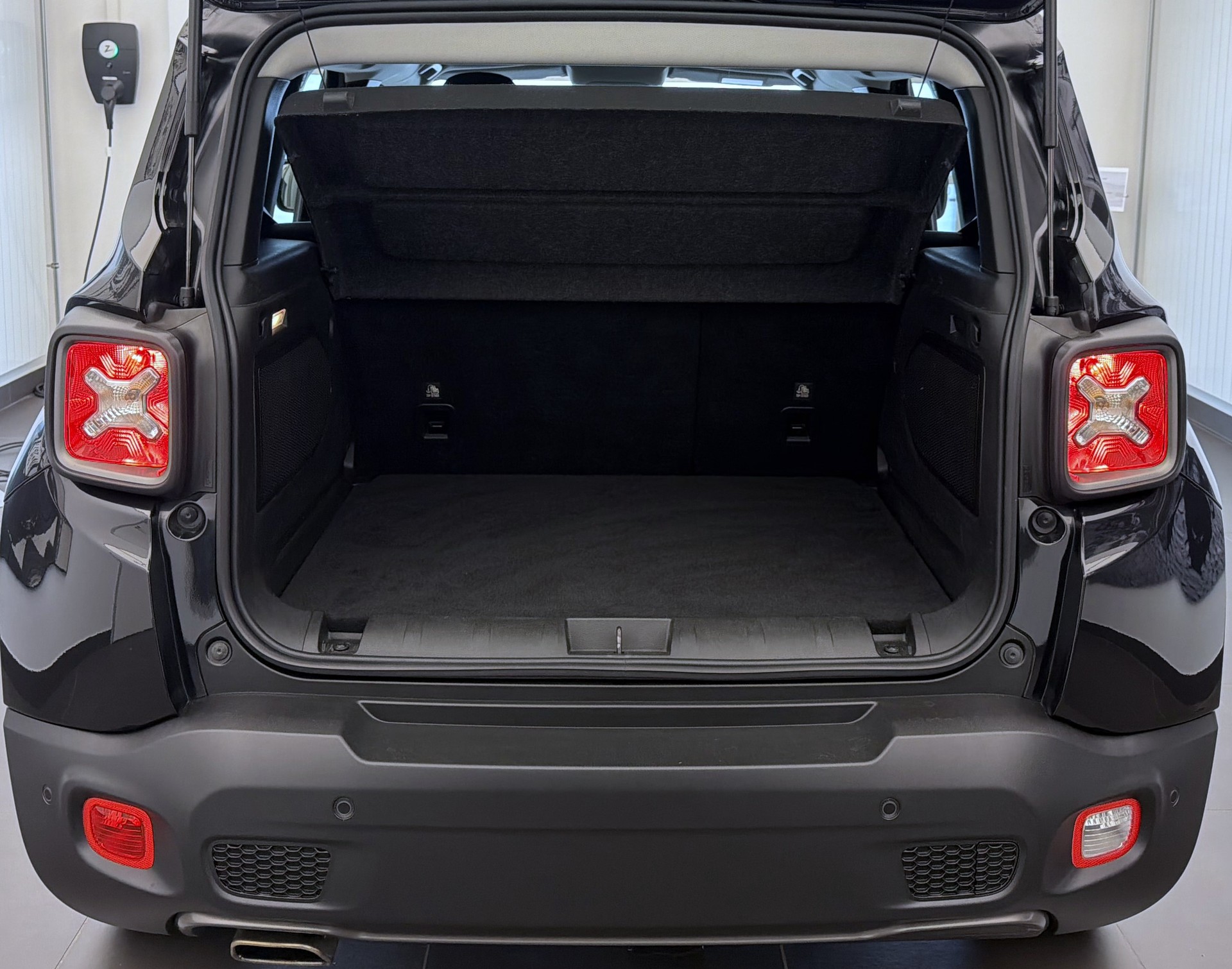 JEEP Renegade 2.0 CRD Night Eagle AWD-image-16
