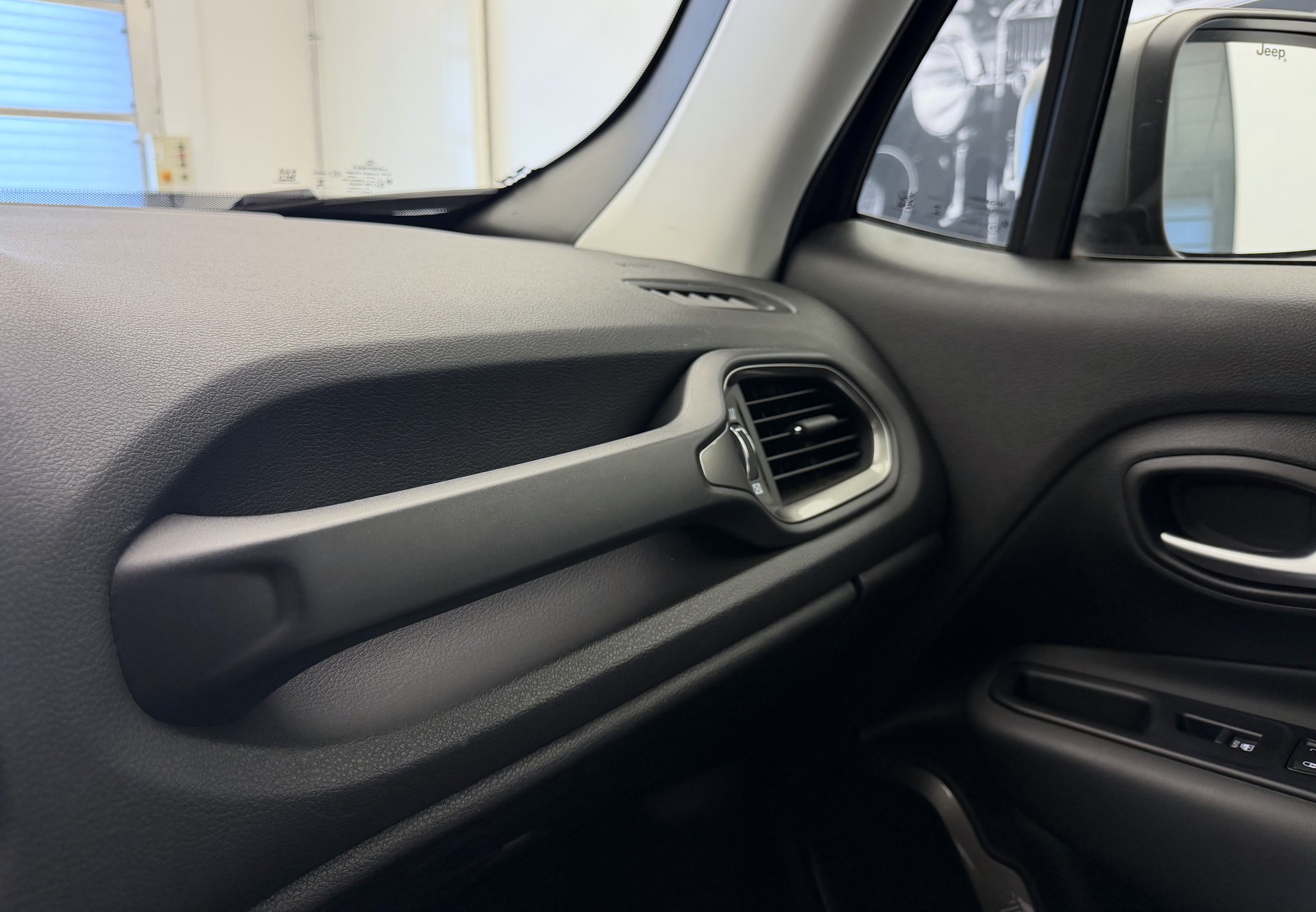 JEEP Renegade 2.0 CRD Night Eagle AWD-image-14