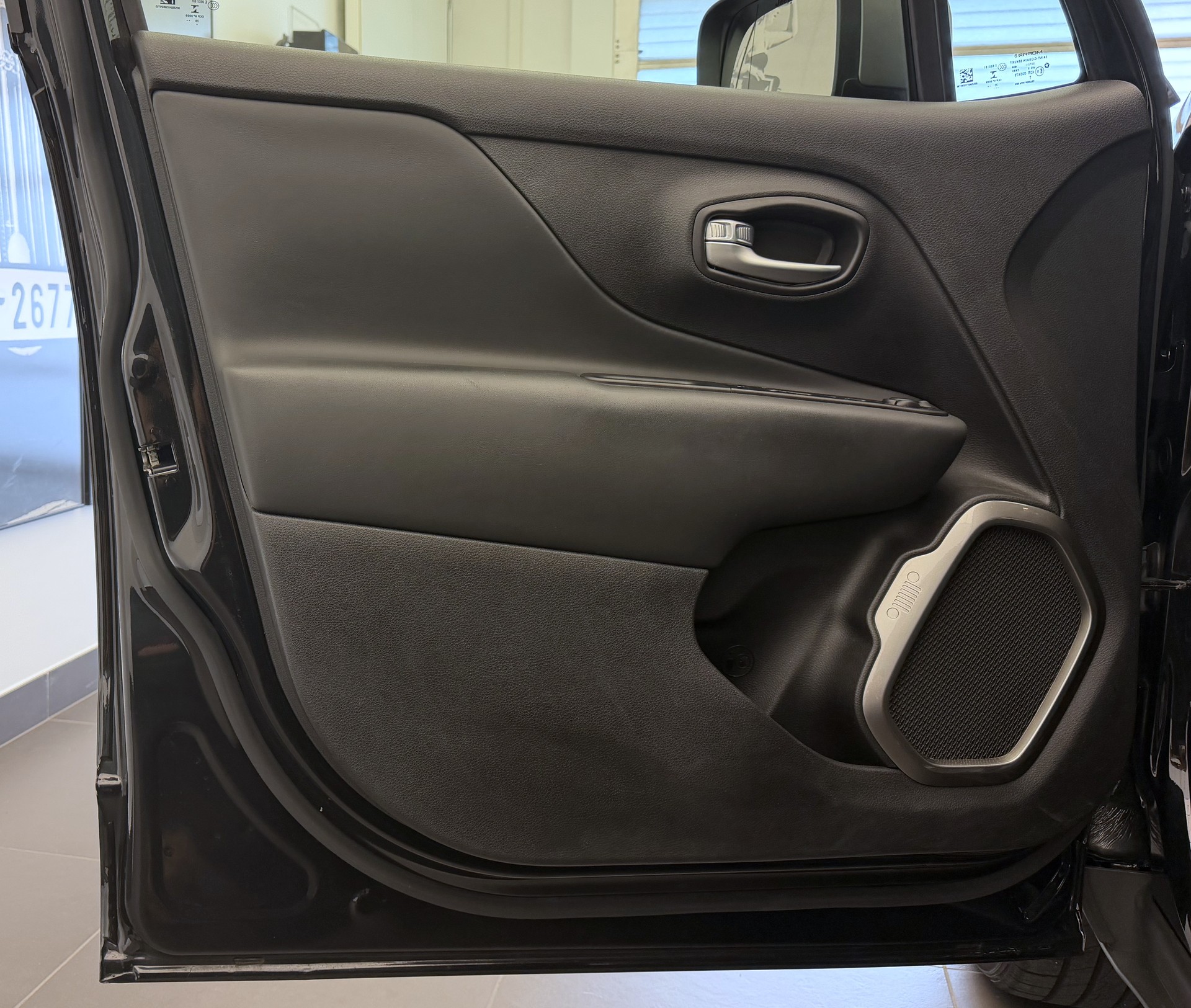 JEEP Renegade 2.0 CRD Night Eagle AWD-image-3