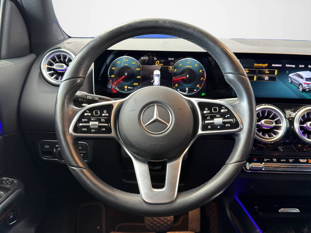 MERCEDES-BENZ GLA 200 Progressive-image-9