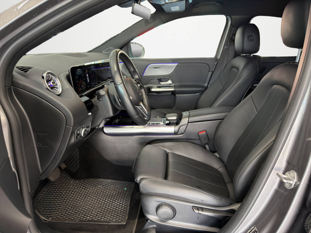 MERCEDES-BENZ GLA 200 Progressive-image-8