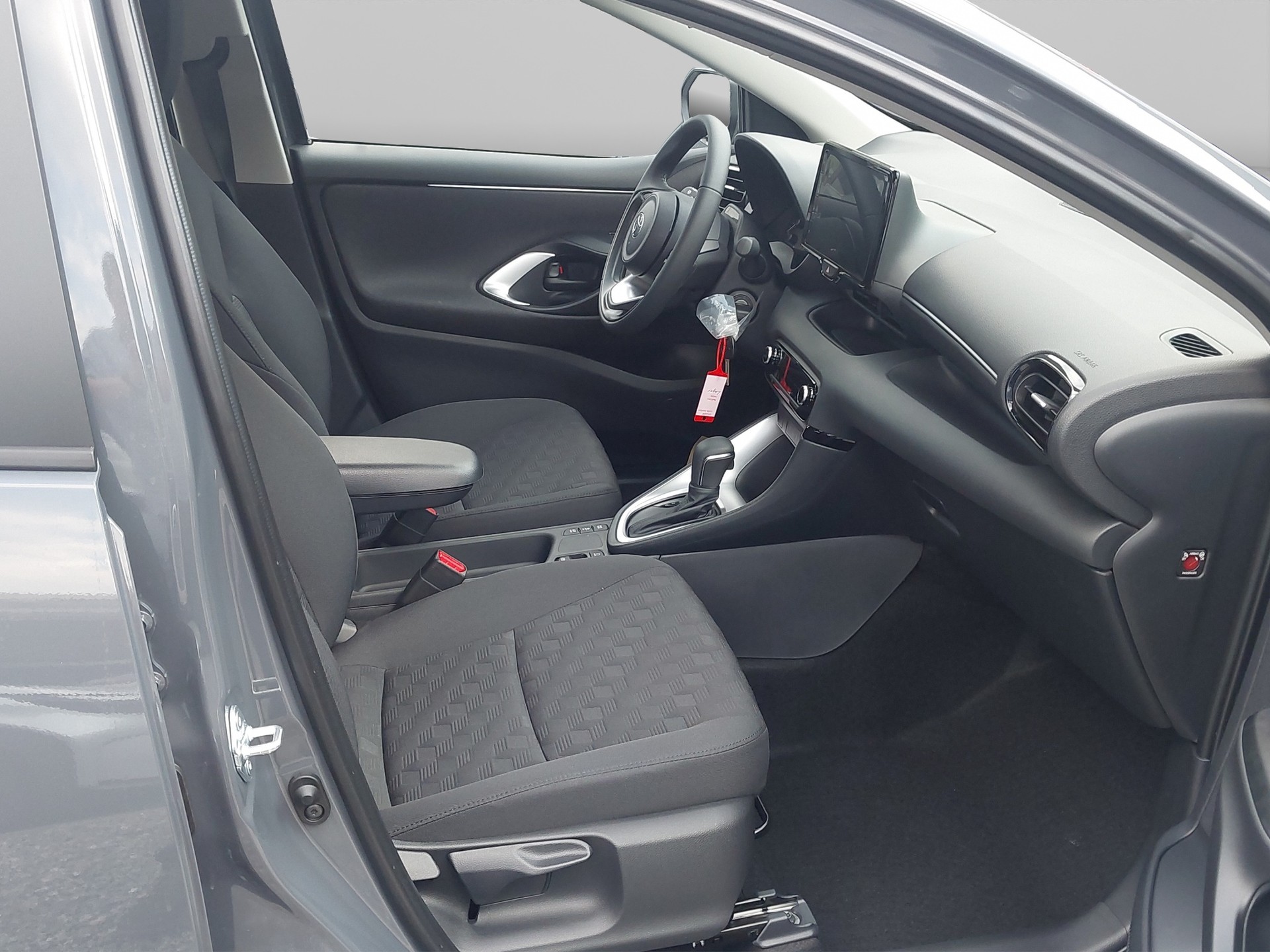 TOYOTA Yaris 1.5 VVT-i HSD Comfort-image-14