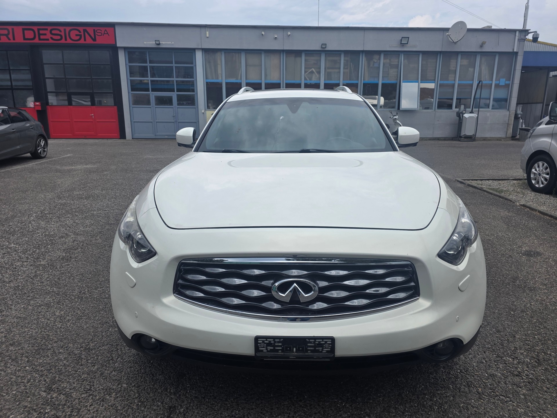 INFINITI FX30d S Premium AWD Automatic-image-0