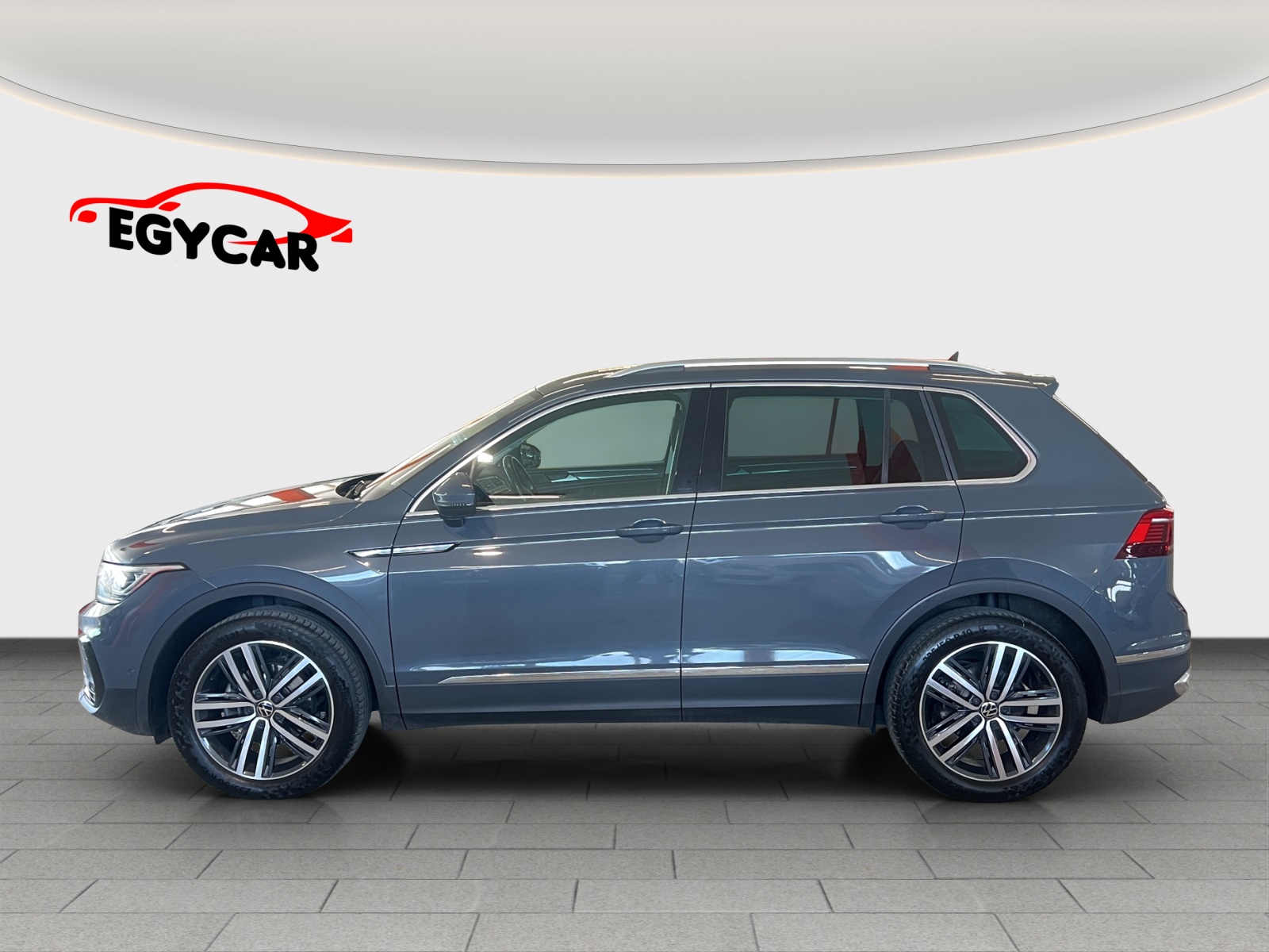 VW Tiguan 2.0 TDI SCR Elegance 4Motion DSG-image-5