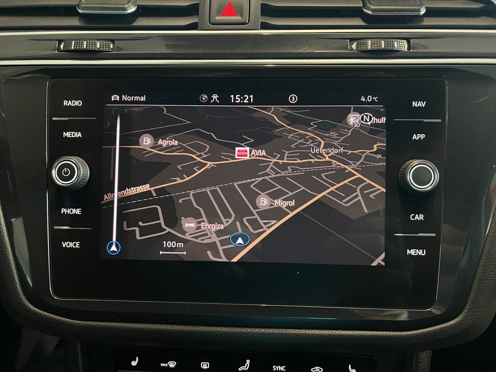 VW Tiguan 2.0 TDI SCR Elegance 4Motion DSG-image-12