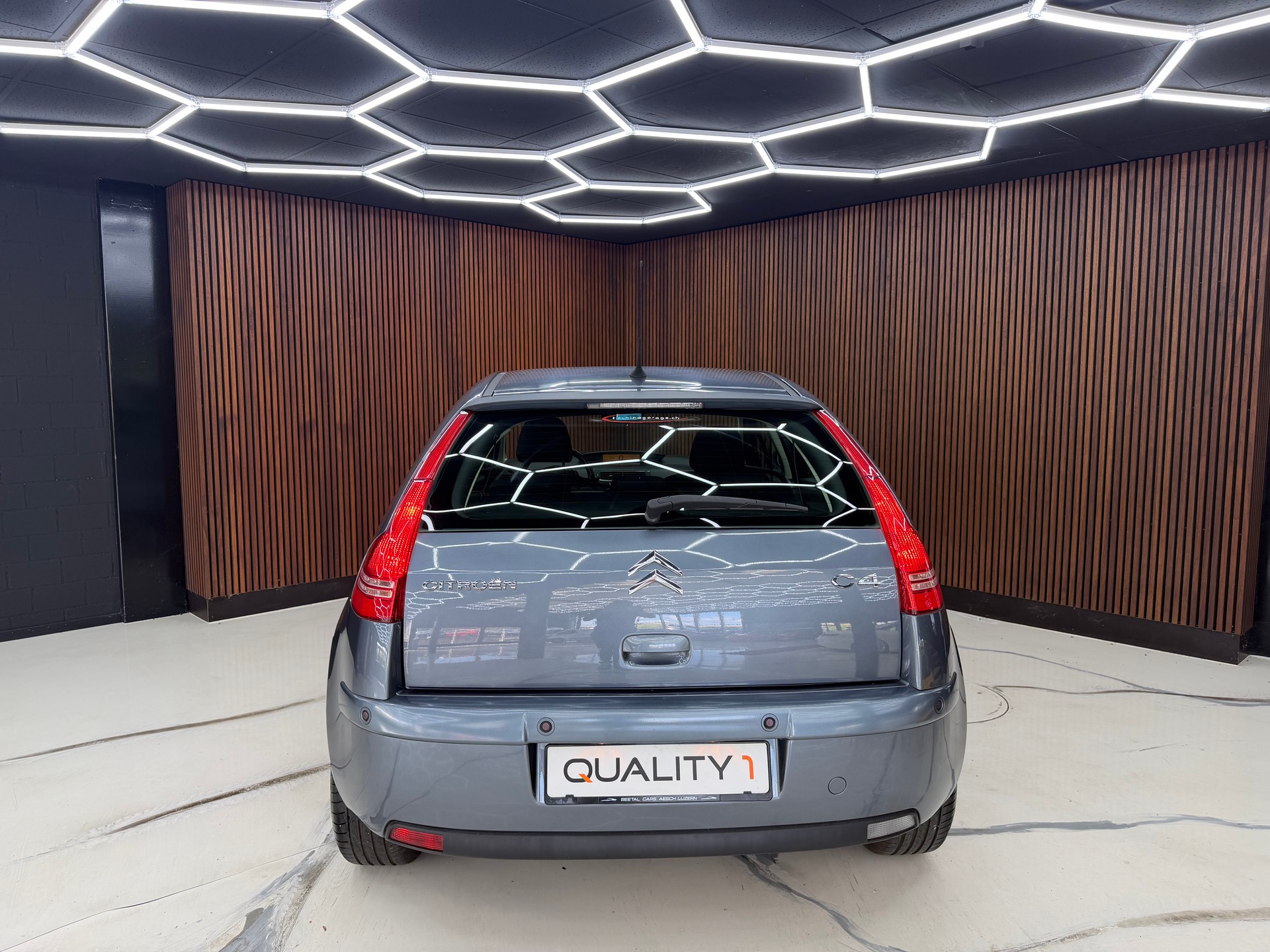 CITROEN C4 Berline 1.6i 16V SX-image-7