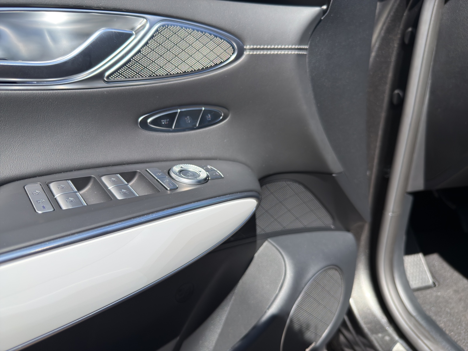 GENESIS GV70 Electrified Sport kWh 77,4 AWD-image-16