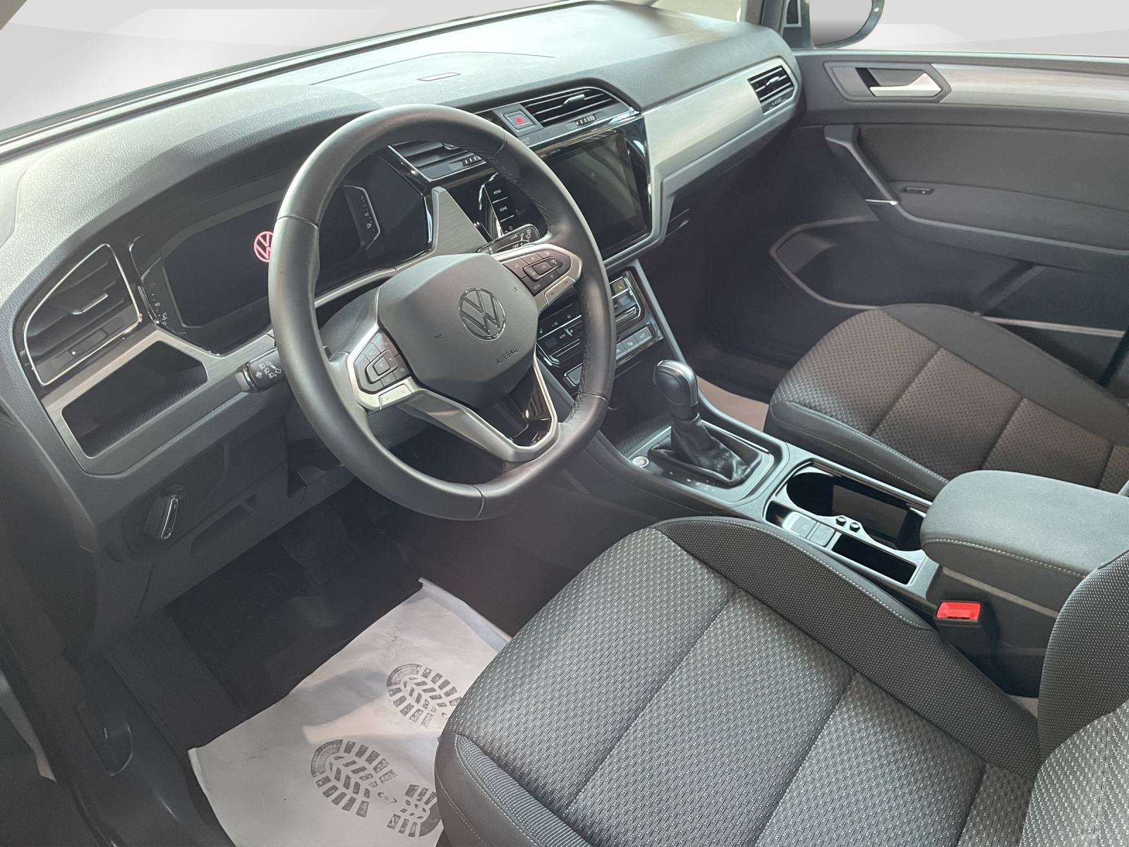VW Touran 1.5 TSI Comfortline DSG-image-6