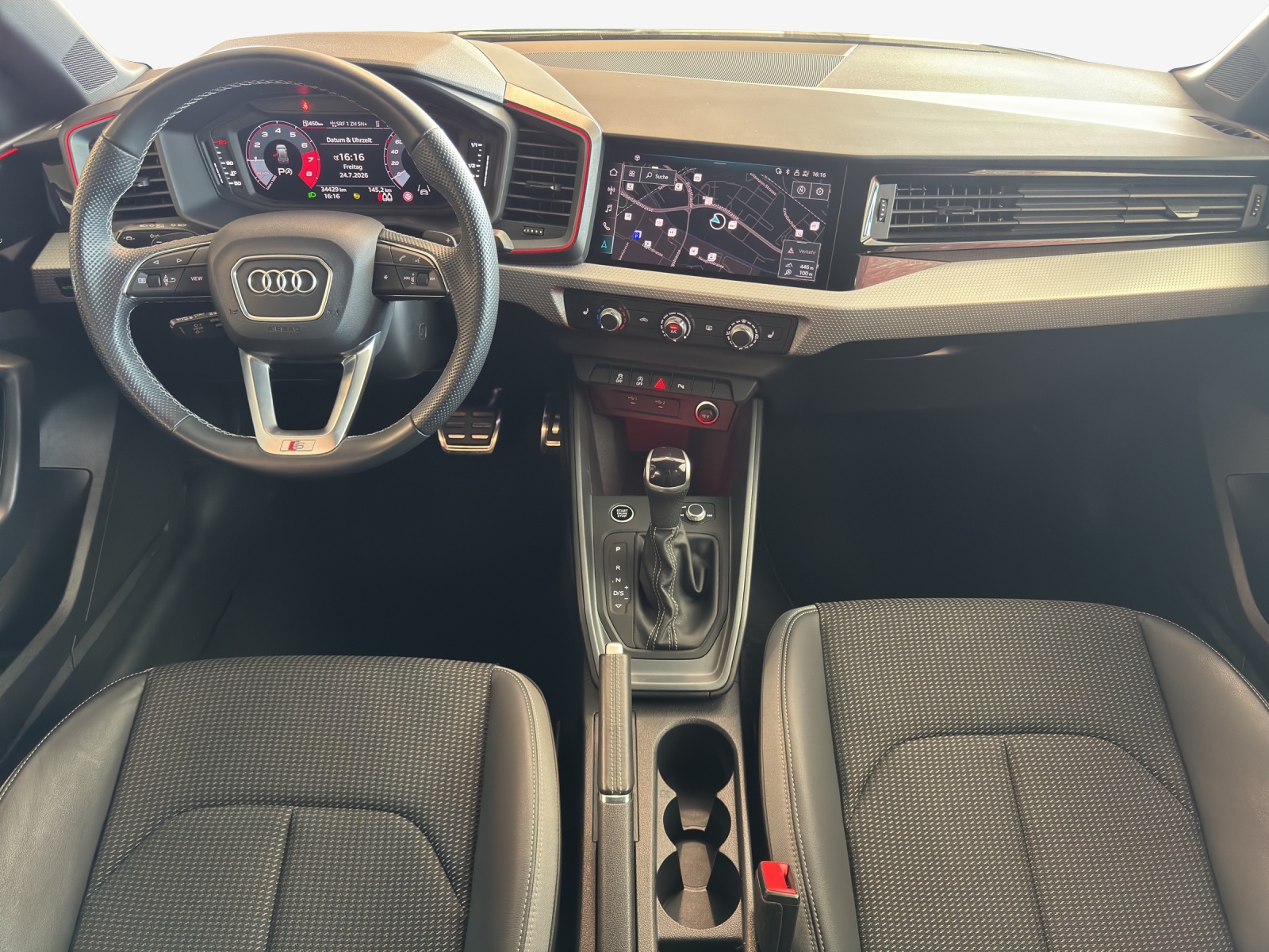 AUDI A1 Sportback 35 TFSI S Line S-tronic-image-8