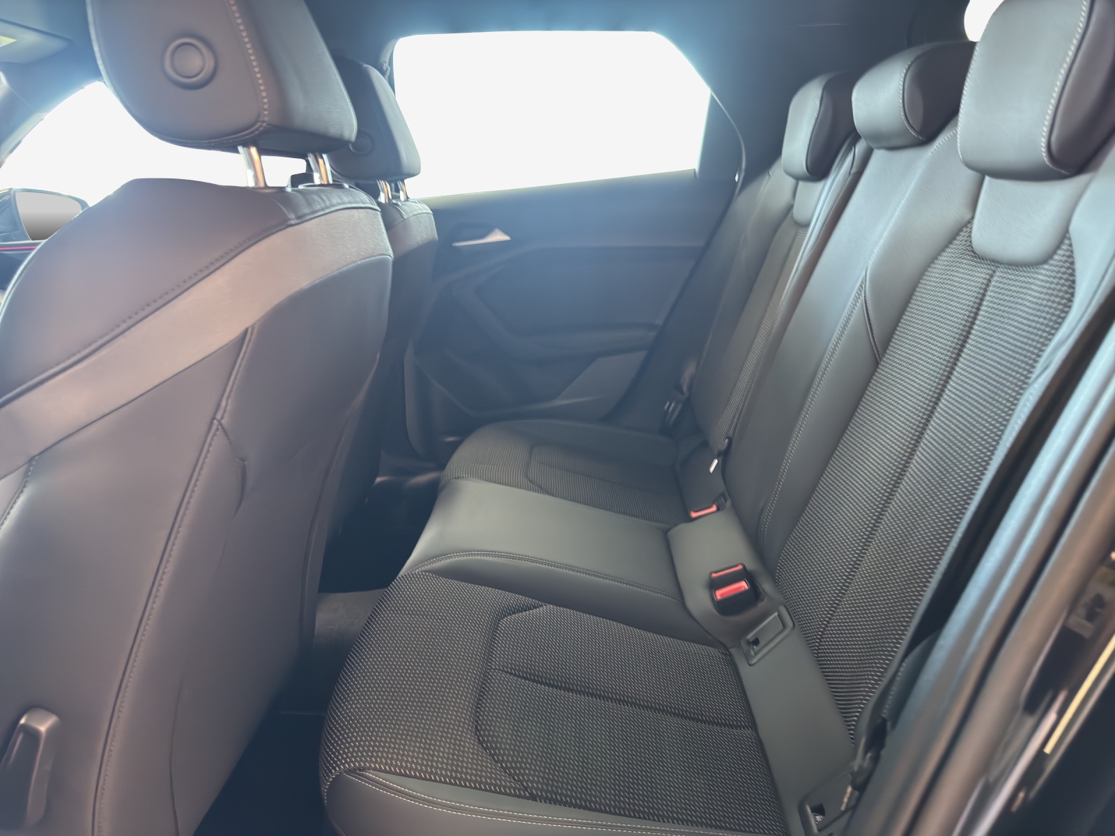 AUDI A1 Sportback 35 TFSI S Line S-tronic-image-11
