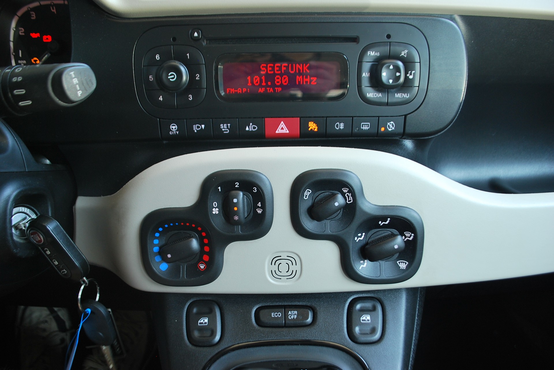 FIAT Panda 0.9 Twinair Turbo Easy MTA-image-9
