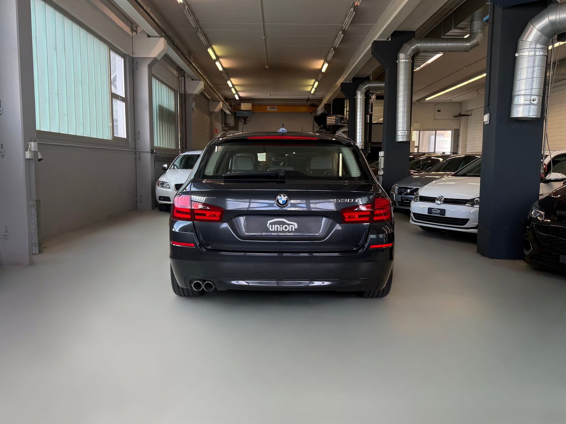 BMW 530d xDrive Touring Steptronic-image-7