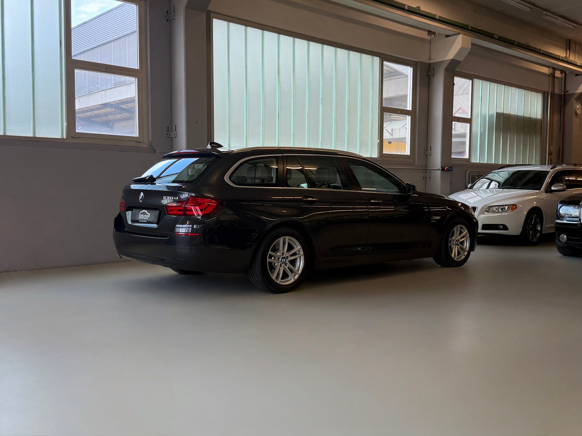 BMW 530d xDrive Touring Steptronic-image-5