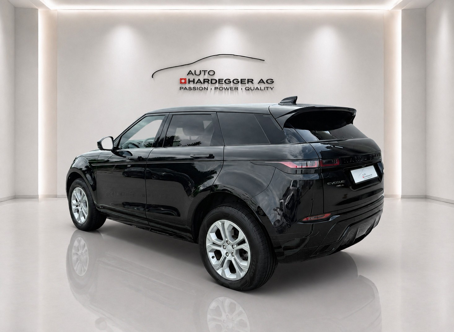 LAND ROVER Range Rover Evoque R-Dynamic P 200 S AT9-image-5