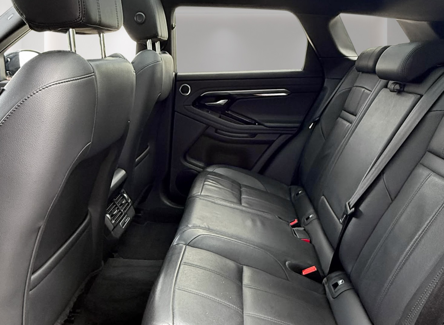 LAND ROVER Range Rover Evoque R-Dynamic P 200 S AT9-image-12
