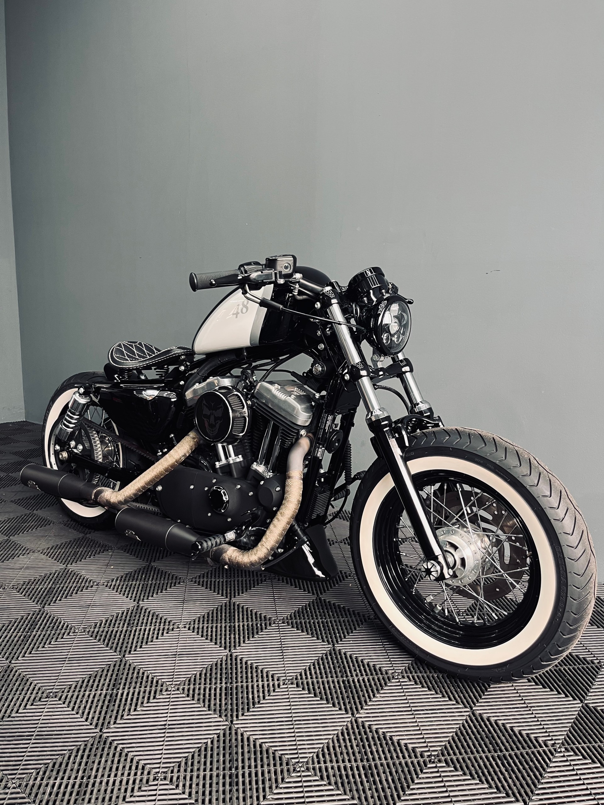 HARLEY-DAVIDSON XL 1200 X Forty Eight