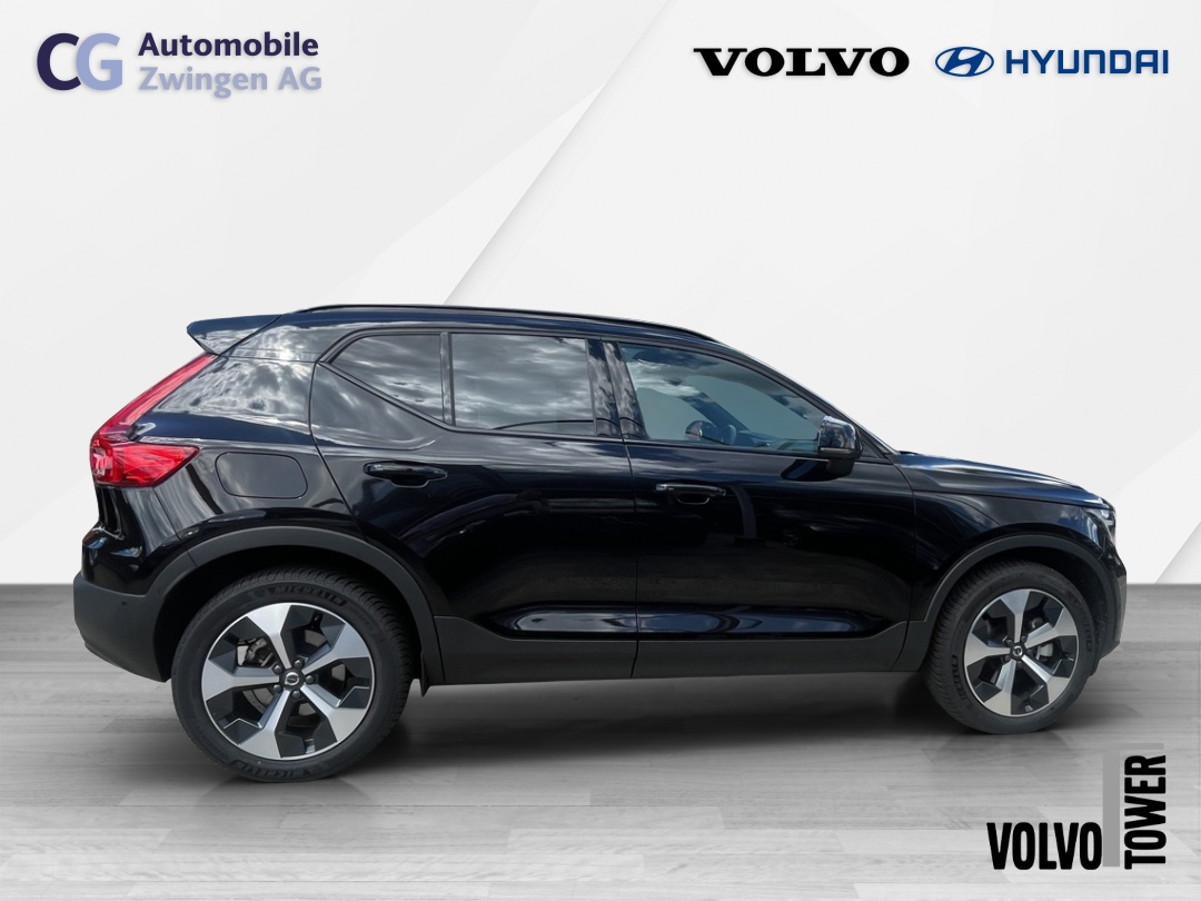 VOLVO XC40 B3 Benzin Mild Hybrid Plus Dark DCT-image-4