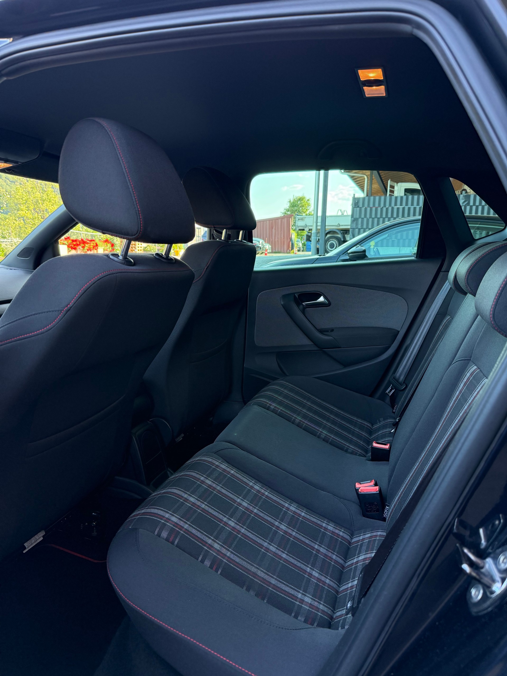 VW 1.4 TSI GTI DSG-image-4