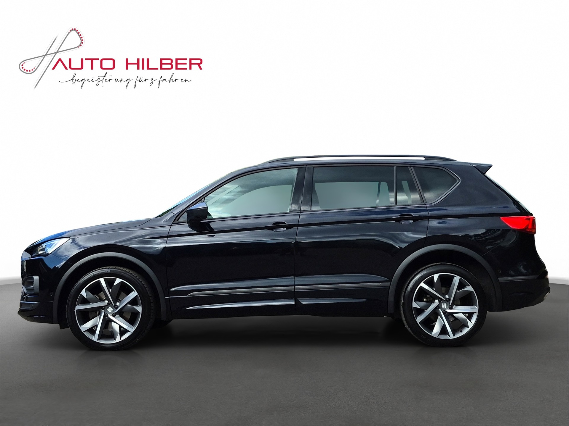 SEAT Tarraco 2.0 TDI CR FR 4Drive DSG *7-Plätzer/Panodach/Beats Sound*-image-2